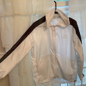 Puma light weight wind breaker sz m